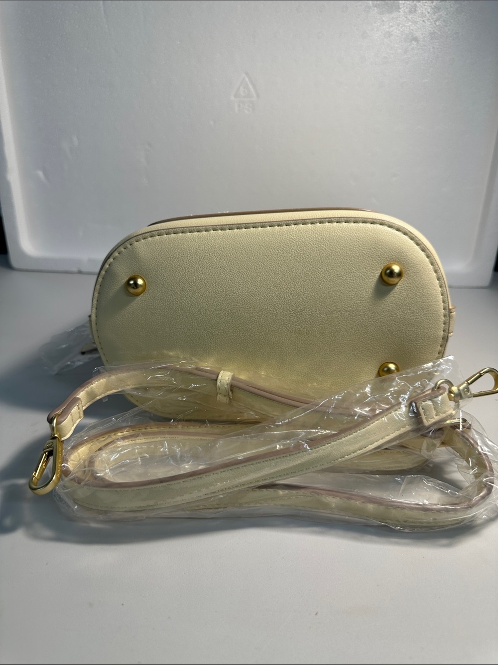 Nanette Lepore ISABELA Buttercream Shoulder or Convertible Bucket Bag-NWT - Picture 11 of 15